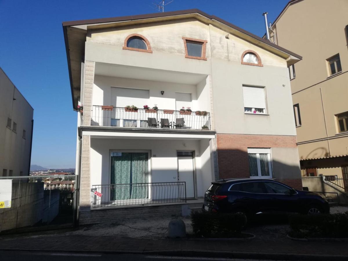 Casa San Martino Apartment Moniga del Garda Bagian luar foto